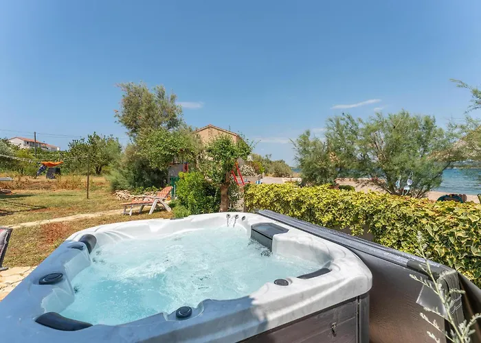 3 Bedroom Cozy In Ugrinic Ugrinići